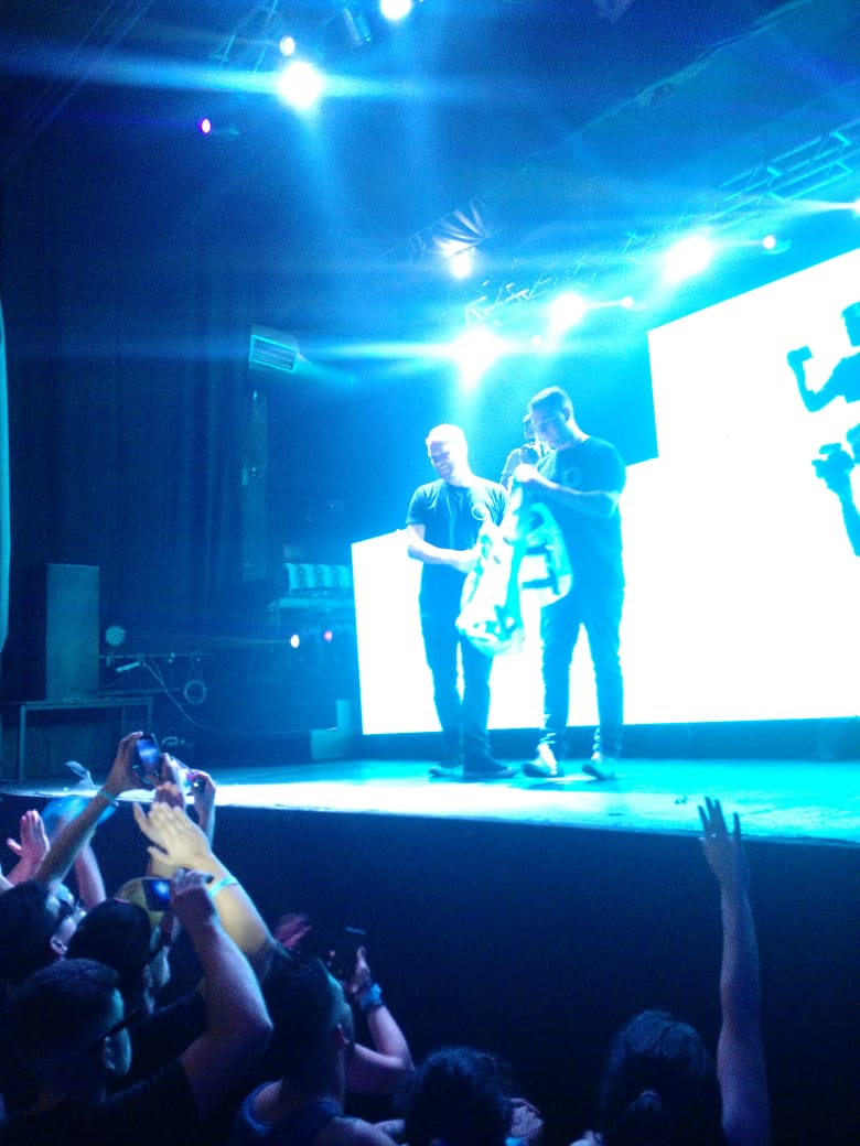 John Askew y Simon Patterson al final de la noche.