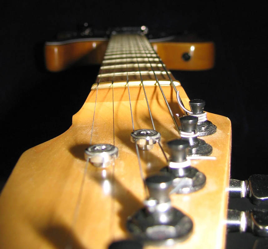 guitar-neck-photo-free-from-morguefile baja
